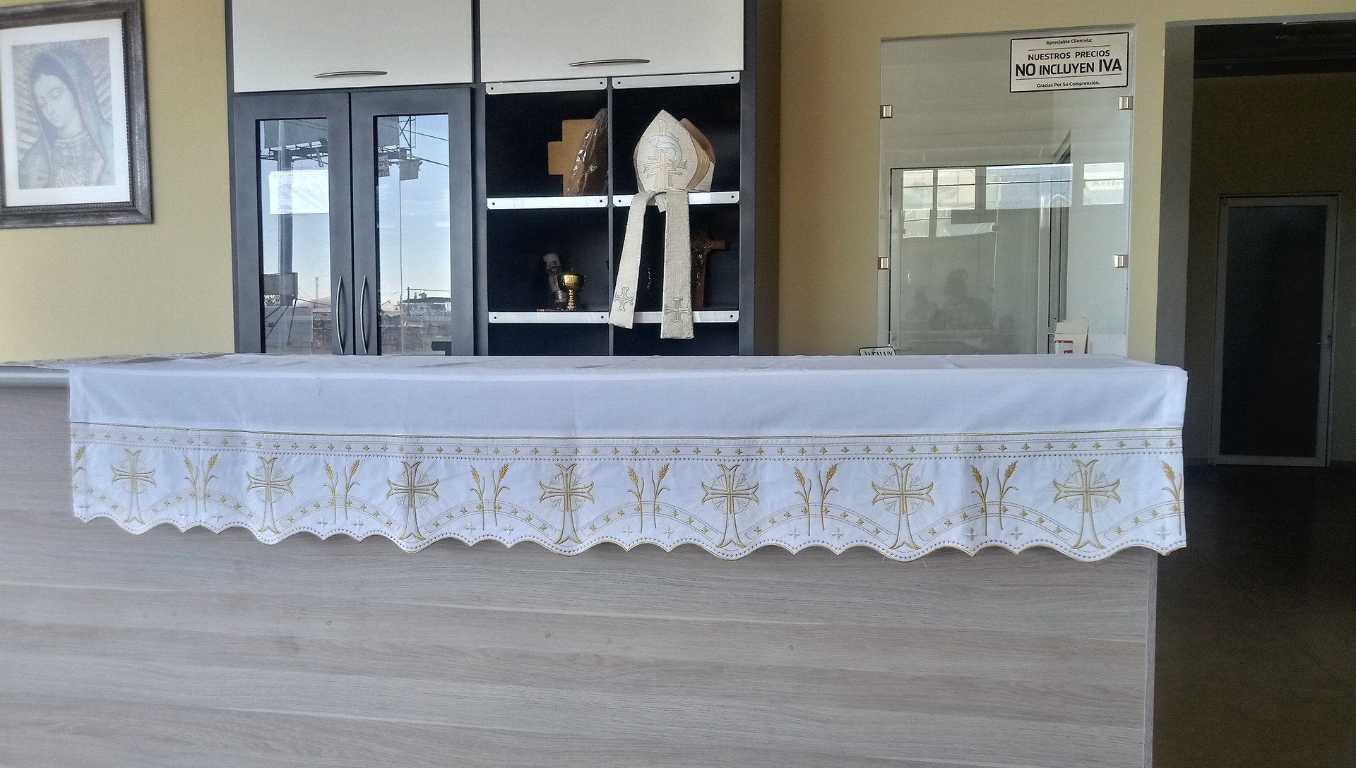 102 CRUZ MEDIEVAL Mantel Blanco 50